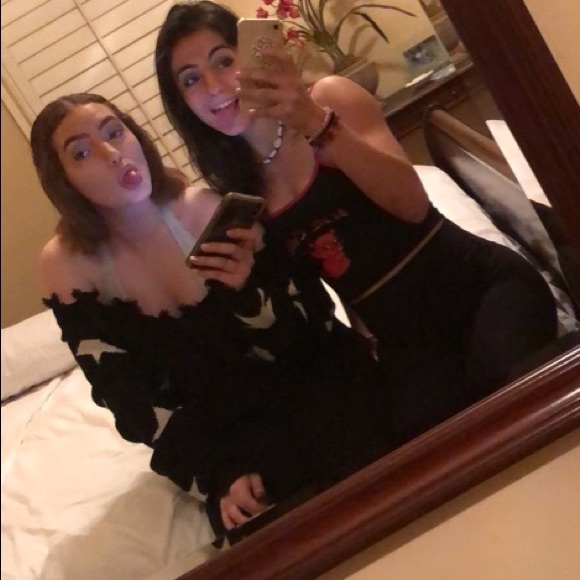 Meet your Posher, Ashley - Picture 1 of 1